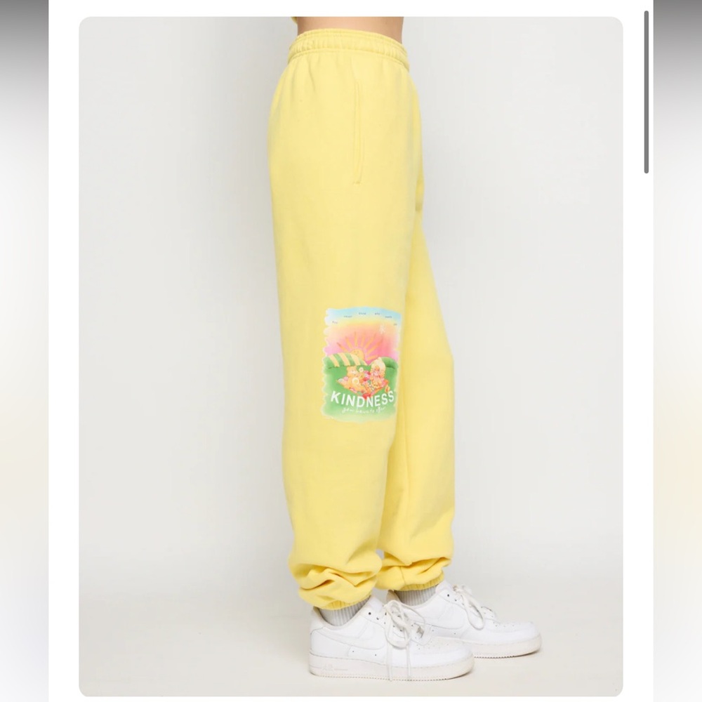 NWT L Samii Ryan Care Bears & Strawberry Shortcake Offer Kindness Yellow Joggers - Picture 4 of 10